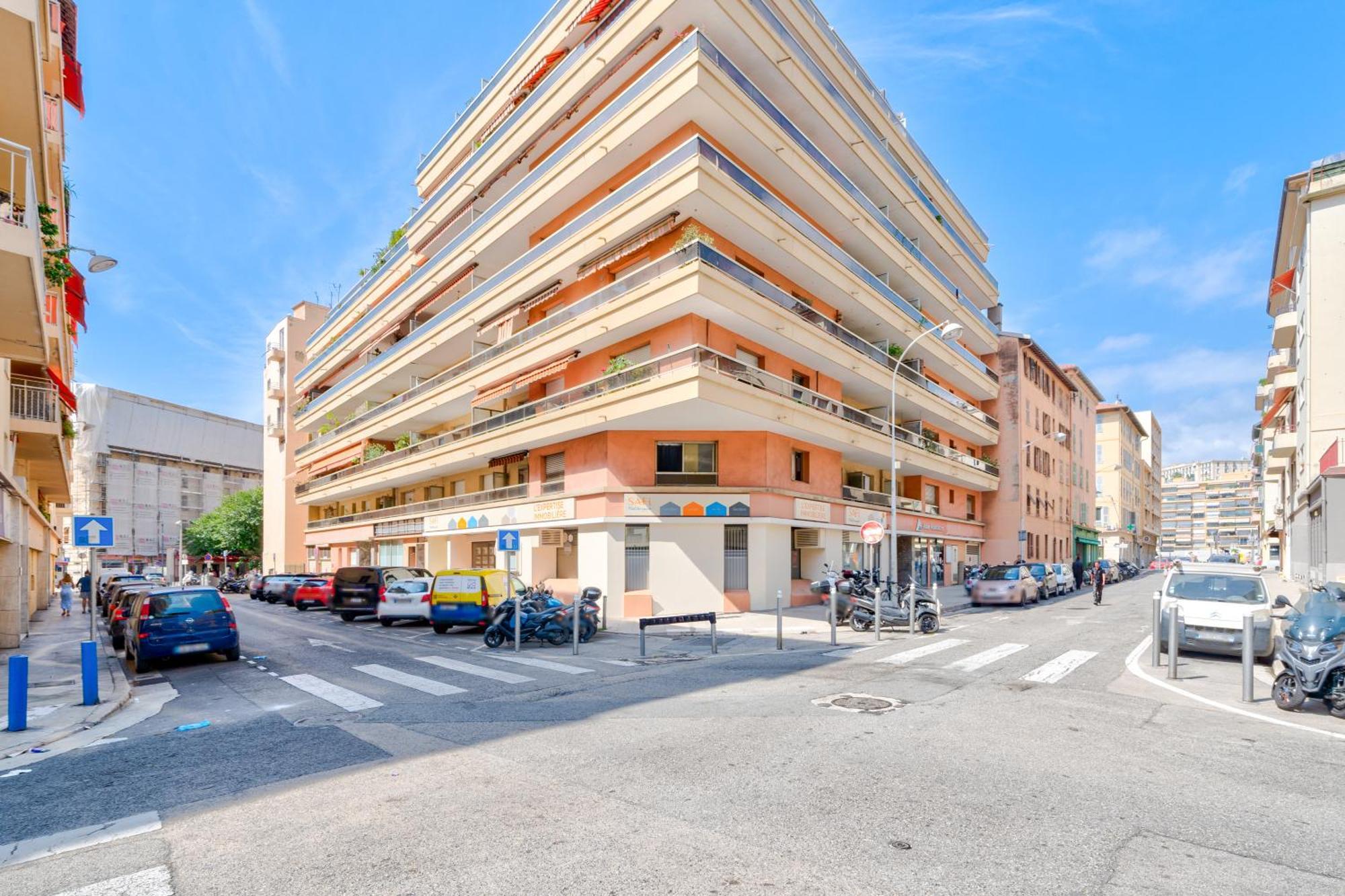 Near Old Town And Apartment Fully Renovated Niza Exterior foto